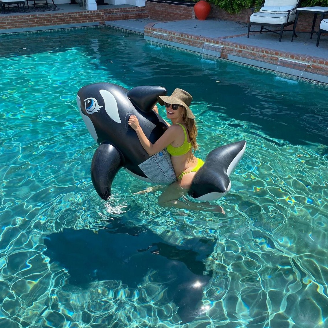 maria-menounos-hot-in-a-bikini-thefappening-cfd-1 Maria Menounos Sexy