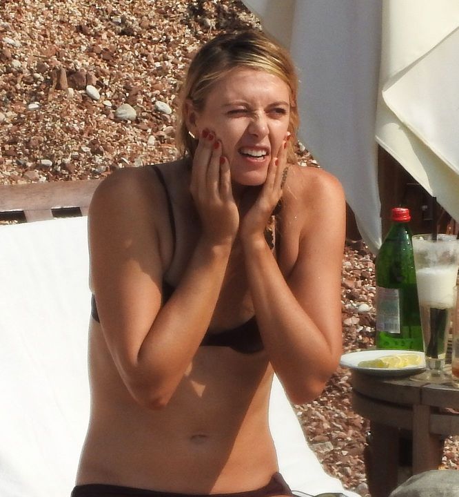 maria-sharapova-in-a-bikini-9 Maria-Sharapova-in-a-Bikini-9