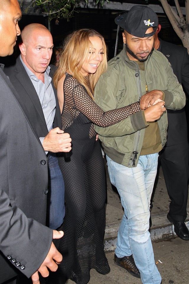 mariah-carey-sexy-tits-14 Mariah-Carey-Sexy-Tits-14
