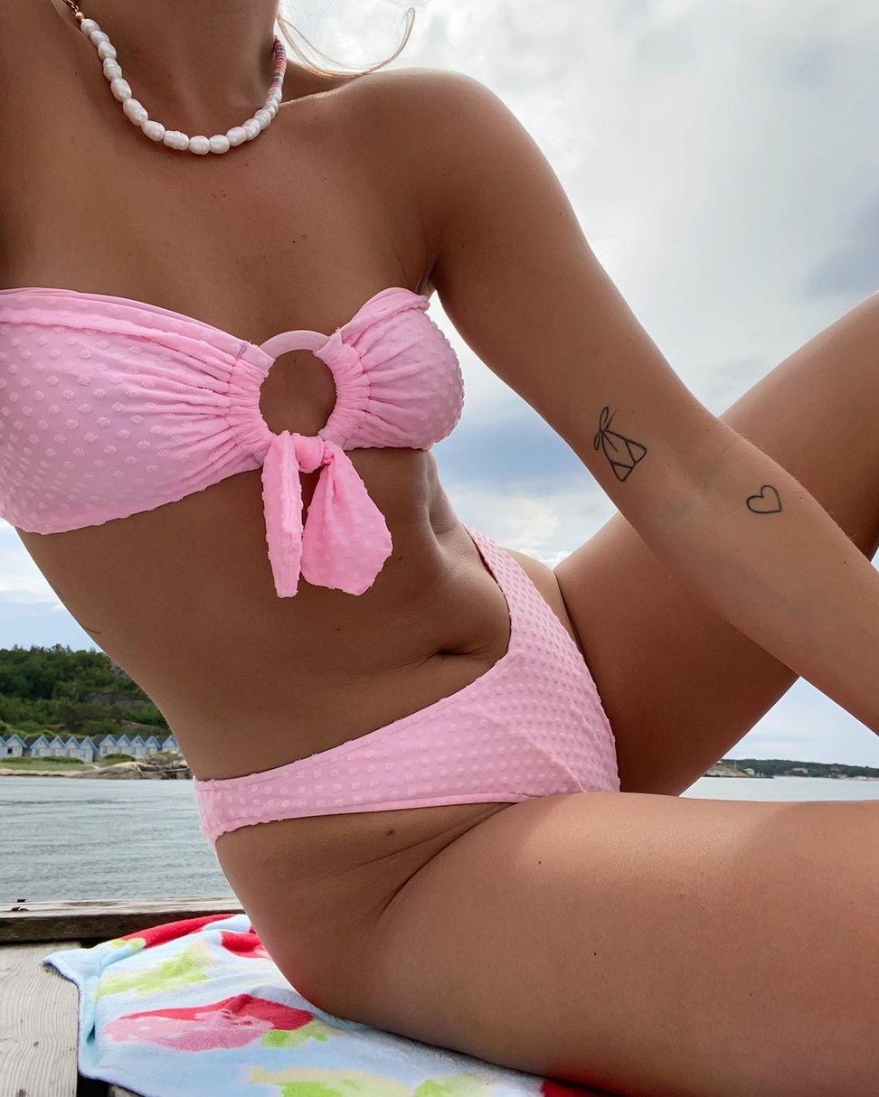 matilda-djerf-hot-blonde-in-a-bikini-thefappening-cfd-2 Matilda Djerf Tits In Pink Bikini