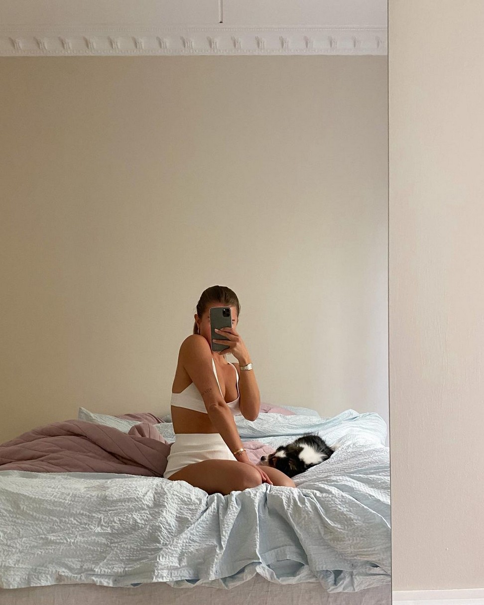 matilda-djerf-nordic-blogger-on-explicit-selfies-thefappening-cfd-5 Matilda Djerf Selfie In Bed