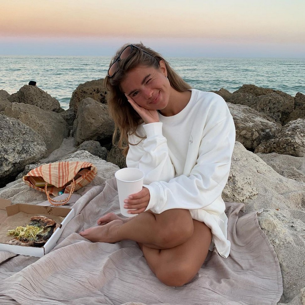 matilda-djerf-sweet-feet-barefoot-thefappening-cfd-1 Matilda Djerf Legs