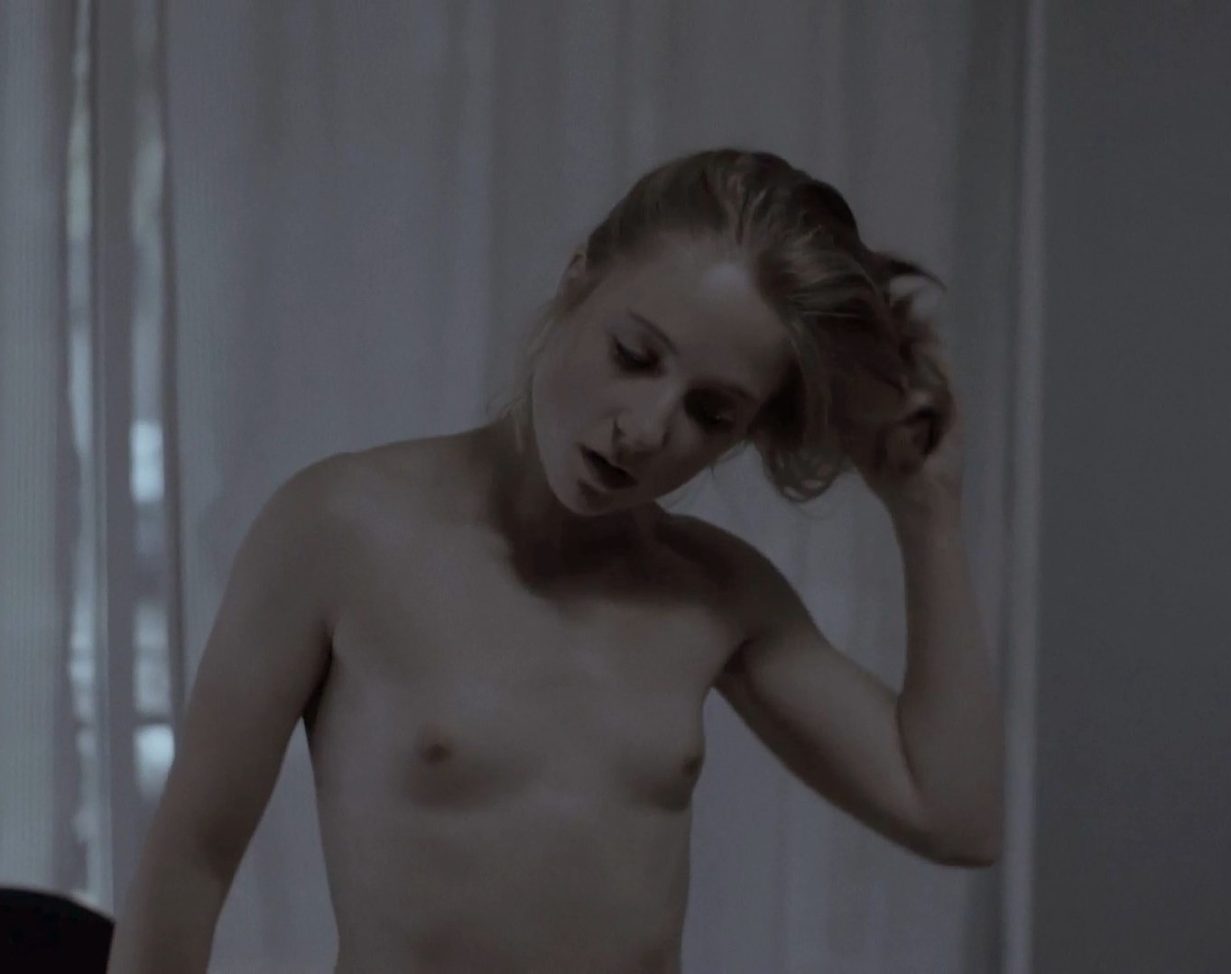 maude-apatow-nude-thefappening-cfd-2 Maude Apatow Tits