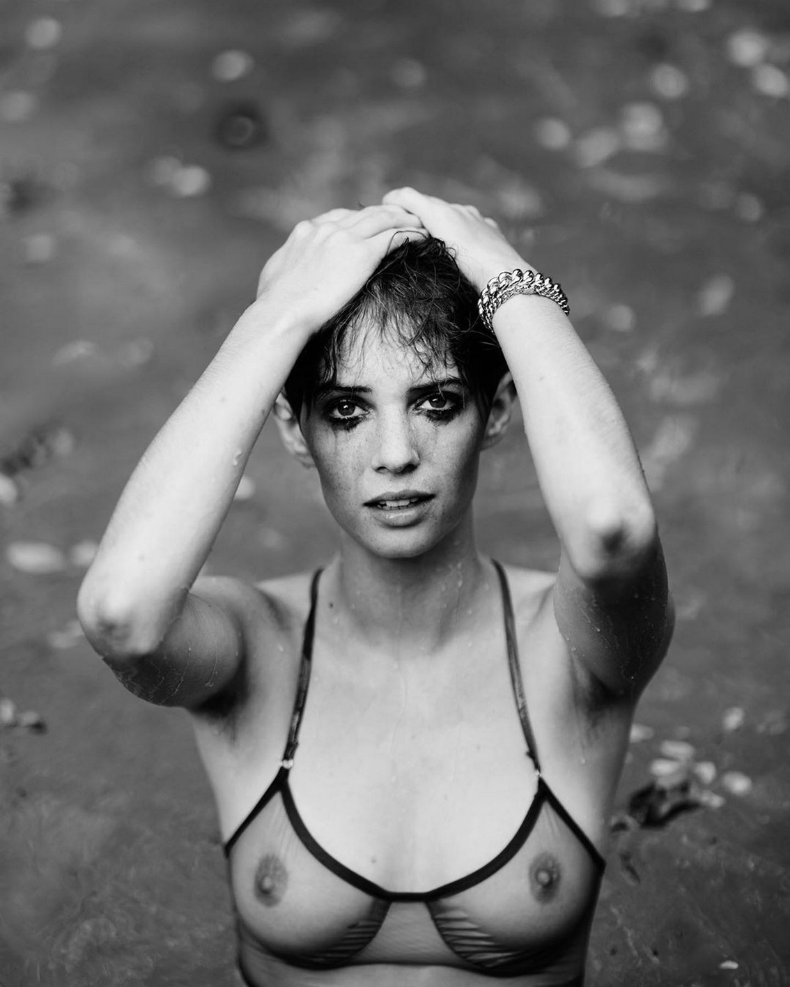 maya-hawke-topless-thefappening-cfd-6 maya hawke topless thefappening cfd 6