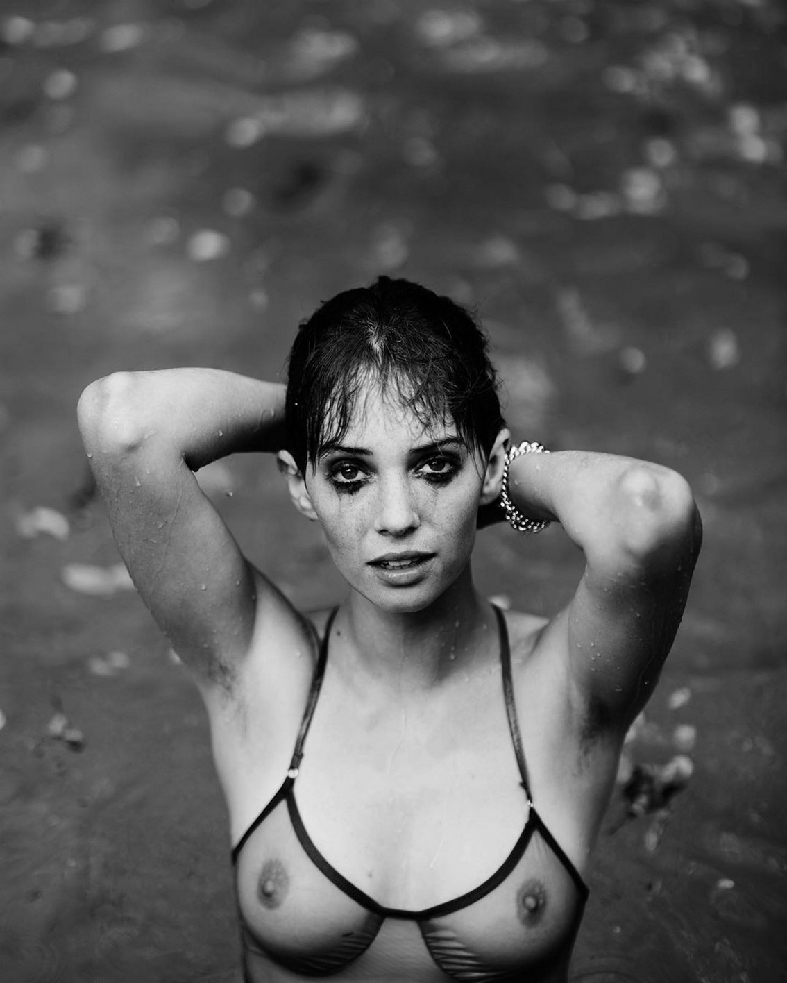 maya-hawke-topless-thefappening-cfd-7 maya hawke topless thefappening cfd 7