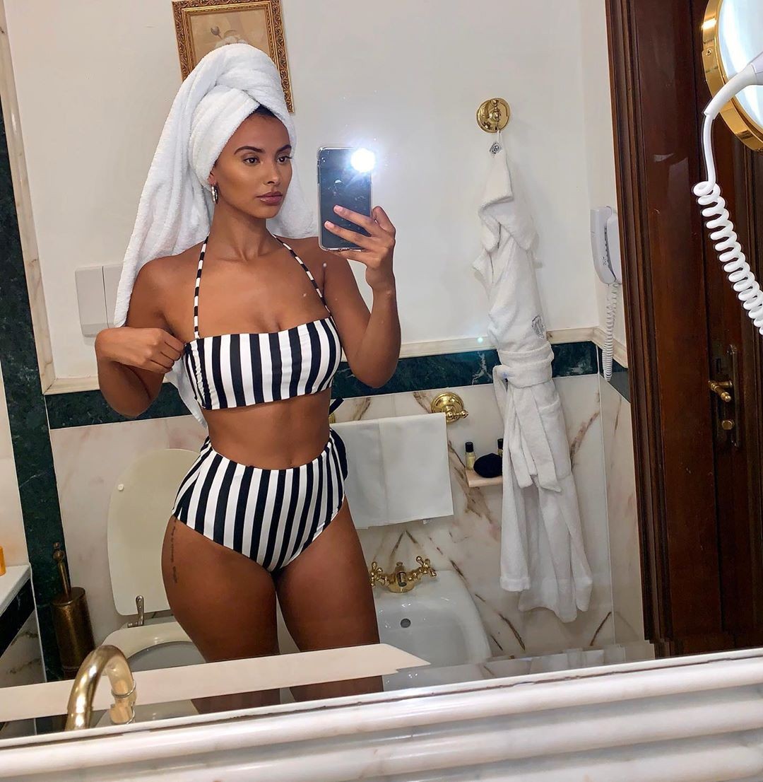 maya-jama-sexy-revealing-images-17 Maya Jama Sexy Revealing Images