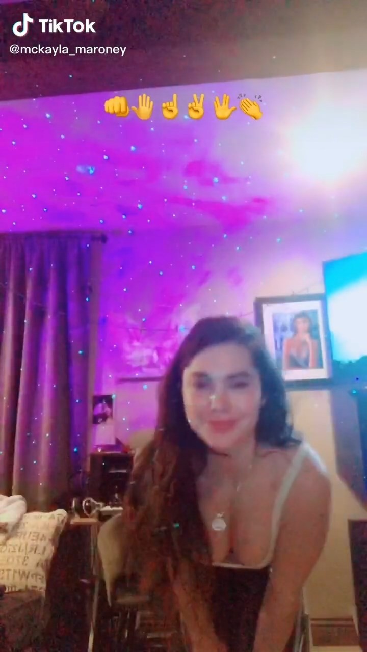 mckayla-maroney-sexy-2020-the-fappening-pro-9 McKayla Maroney Tits