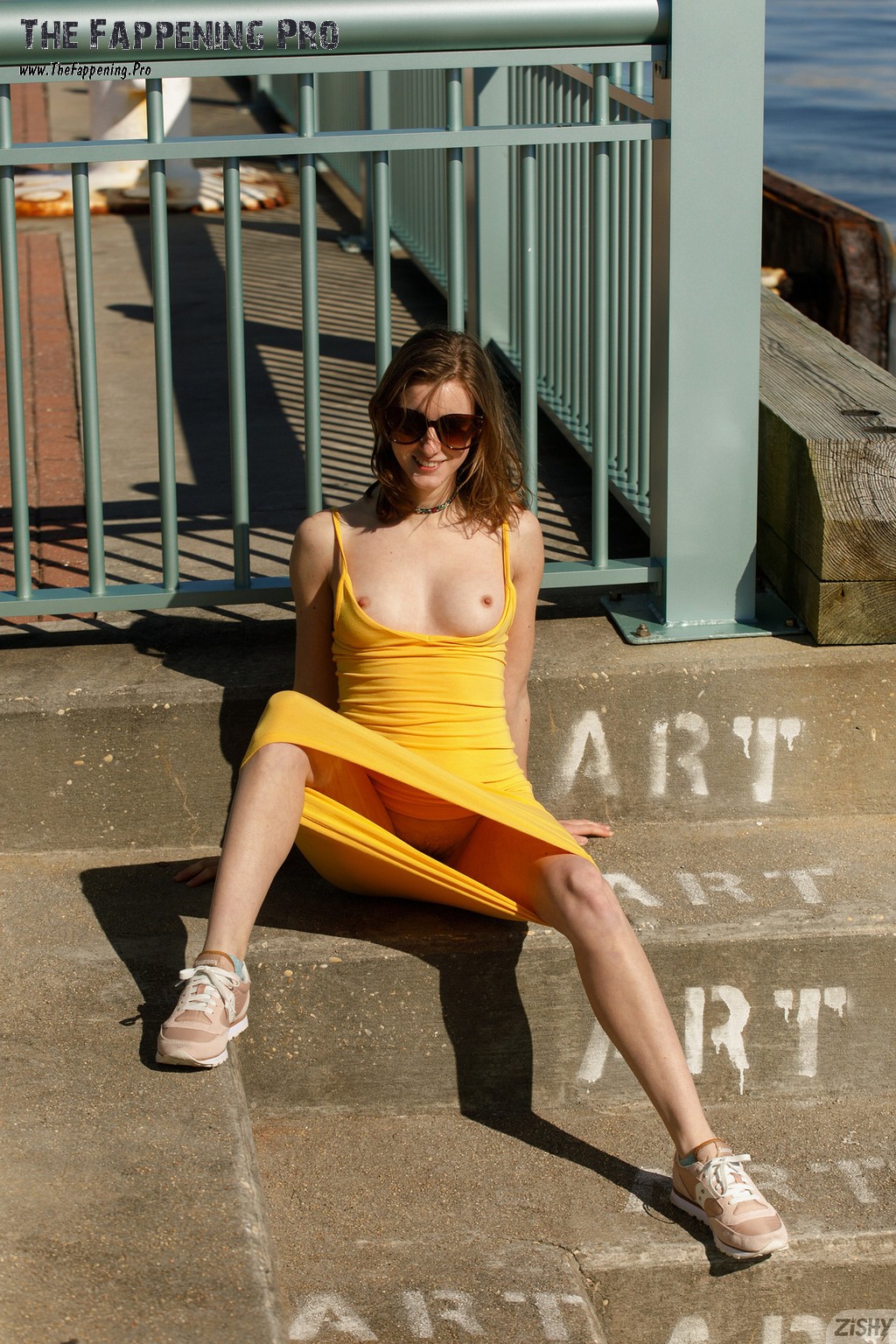 meadow-brink-nude-thefappening-cfd-12 Meadow Brink Nude In Public