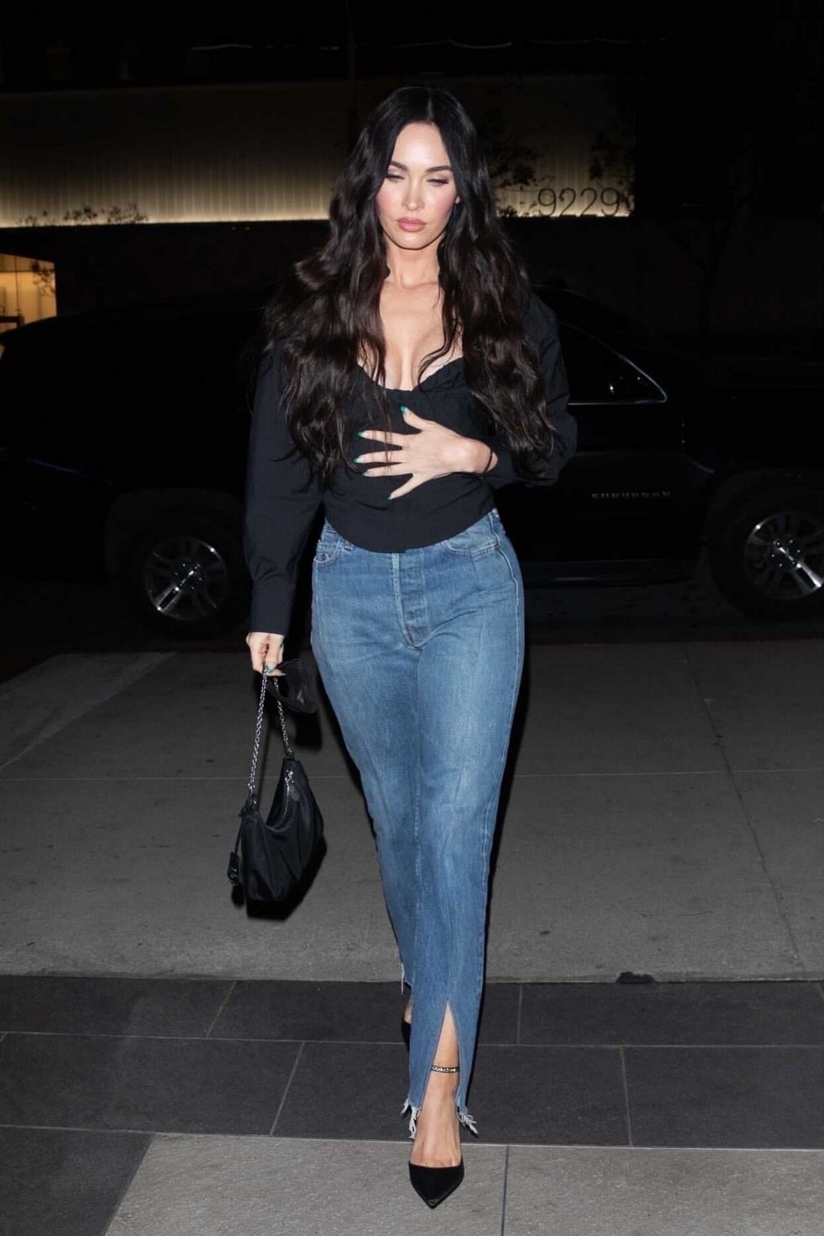 megan-fox-deep-cleavage-thefappening-pro-5 megan fox deep cleavage thefappening pro 5