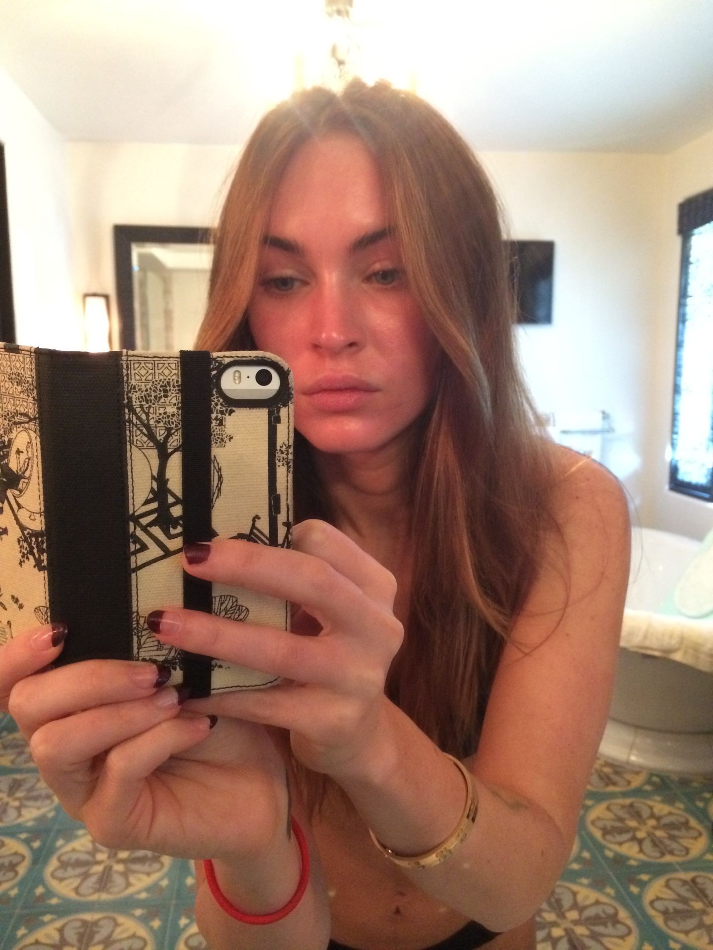 megan-fox-nude-pregnant-leaked-5 Megan Fox Leaked