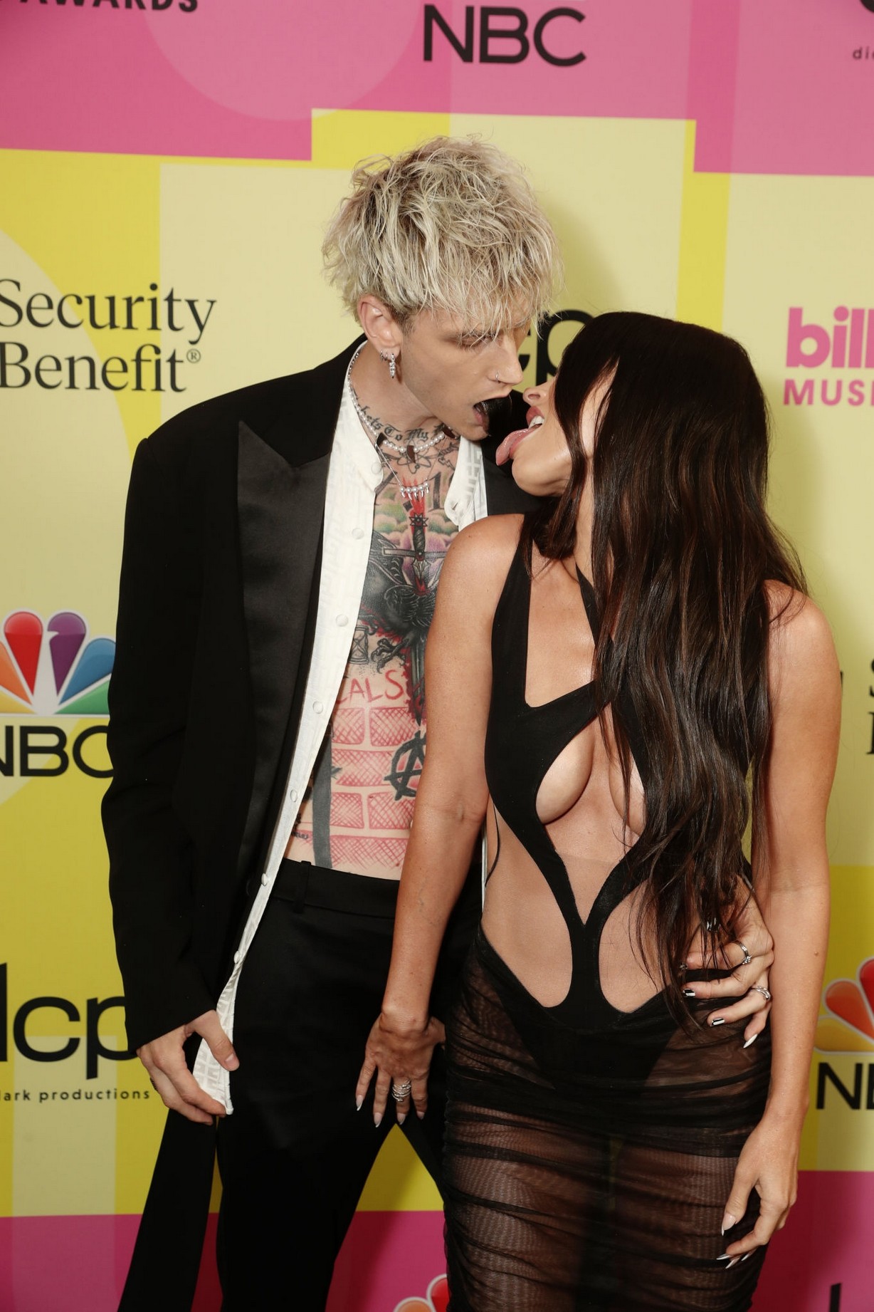 megan-fox-shamless-at-the-billboard-music-awards-thefappening-cfd-5 megan fox shamless at the billboard music awards thefappening cfd 5