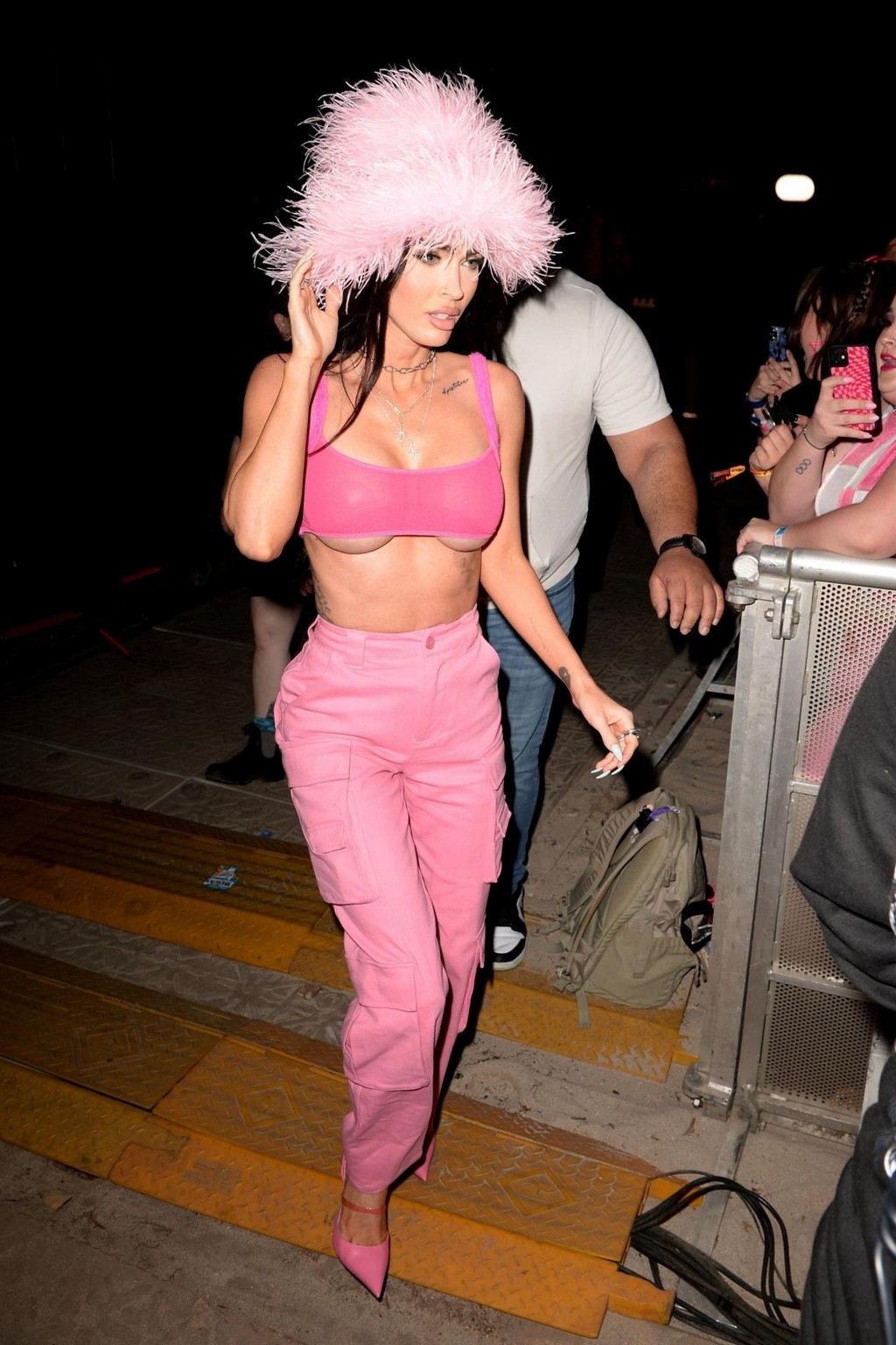 megan-fox-underboobs-thefappening-cfd-10 Megan Fox New Tits