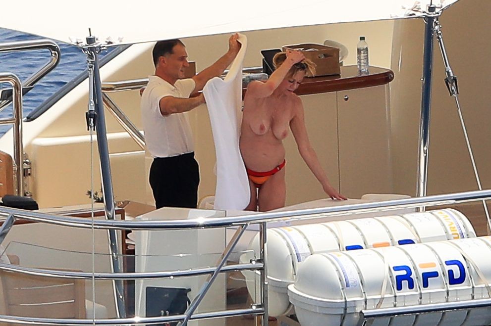 melanie-griffith-nude-2019-14 Melanie Griffith Paparazzi