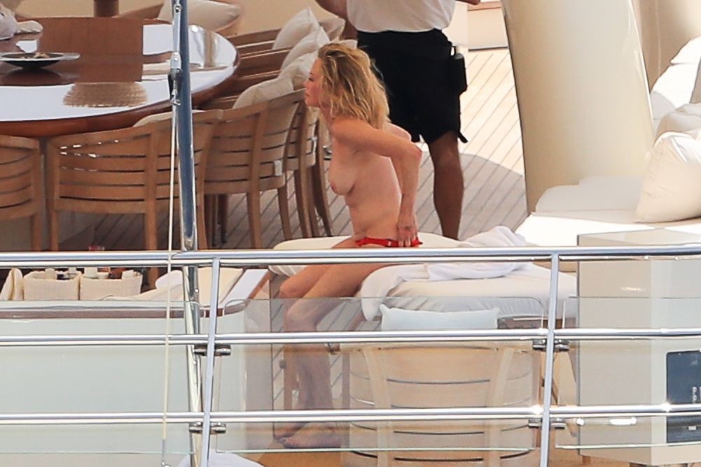 melanie-griffith-nude-2019-24 melanie griffith nude 2019 24