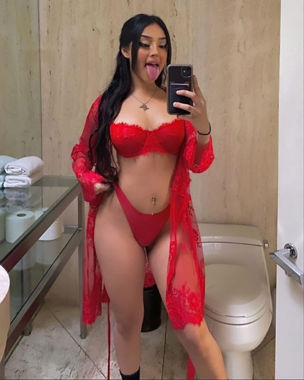 mia-amador-in-tiny-bikini-and-lingerie-thefappening-cfd-14 Mia Amador Lingerie Selfie