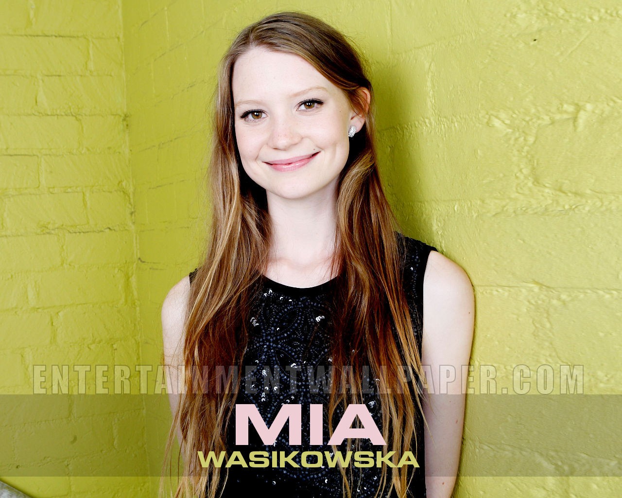 mia-wasikowska-sexy-topless-7 Mia Wasikowska Sexy