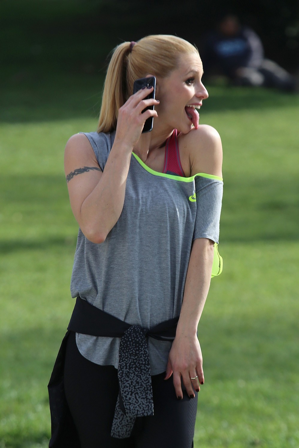 michelle-hunziker-shamless-public-attire-thefappening-pro-43 michelle hunziker shamless public attire thefappening pro 43