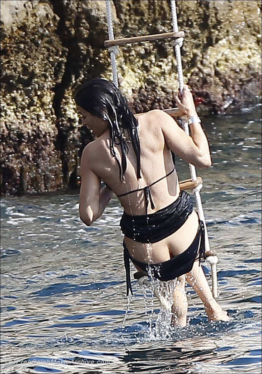 michelle-rodriguezis-nude-thefappening-19 Michelle-Rodriguezis-Nude-TheFappening-19