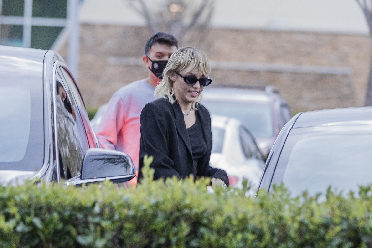 miley-cyrus-no-face-mask-during-covid-19-pandemic-thefappening-pro-3 miley cyrus no face mask during covid 19 pandemic thefappening pro 3