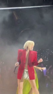 miley-cyrus-nude-at-new-years-eve-party-thefappening-cfd-13 Miley Cyrus Tits Slip