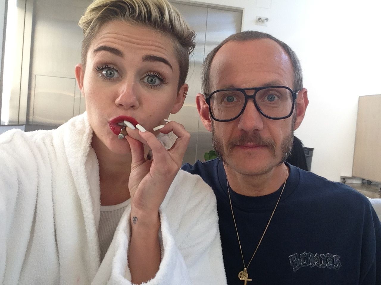 miley-cyrus-nude-leaked-fappening-35 Miley-Cyrus-Nude-Leaked-Fappening-35