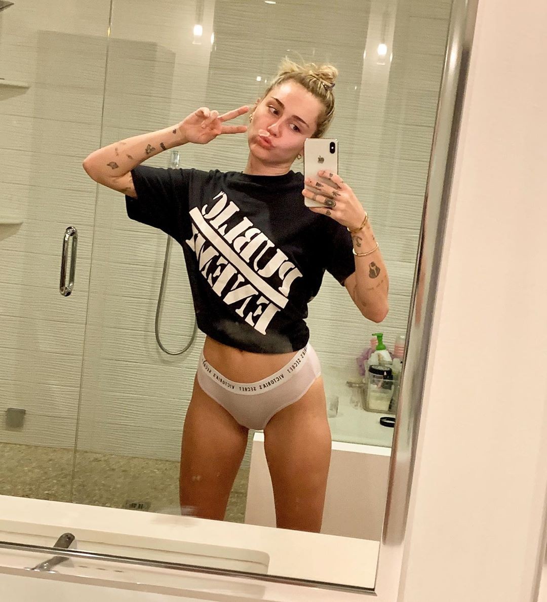 miley-cyrus-sexy-thefappening-cfd-10 Miley Cyrus Fappening