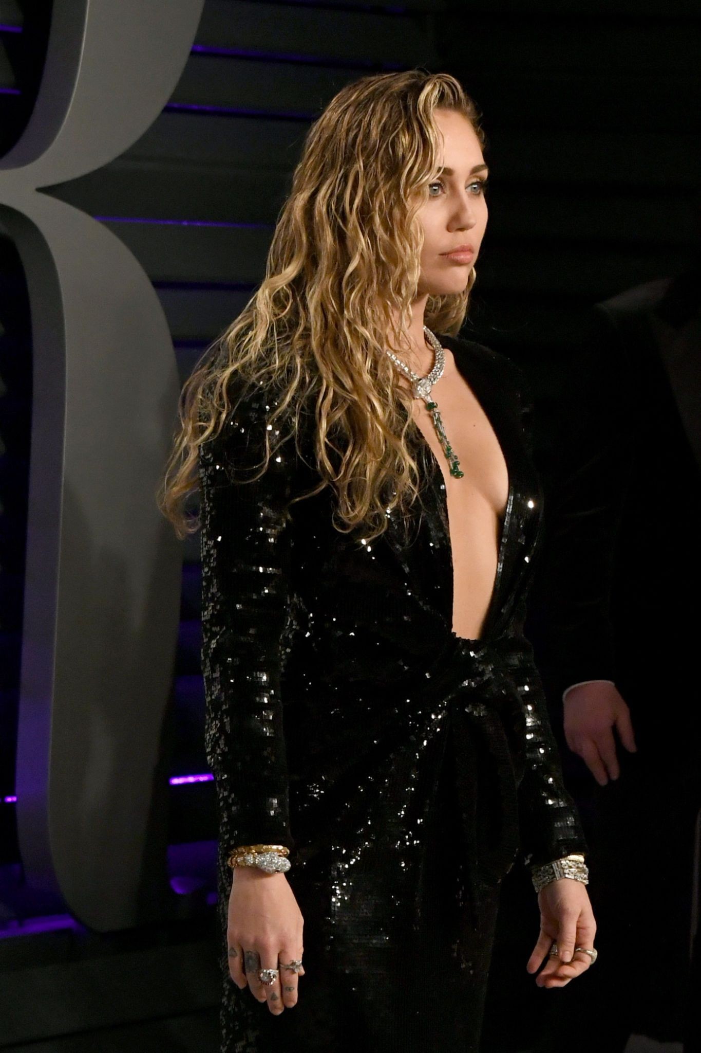 miley-cyrus-sexy-tits-oscar-party-25 miley cyrus sexy tits oscar party 25