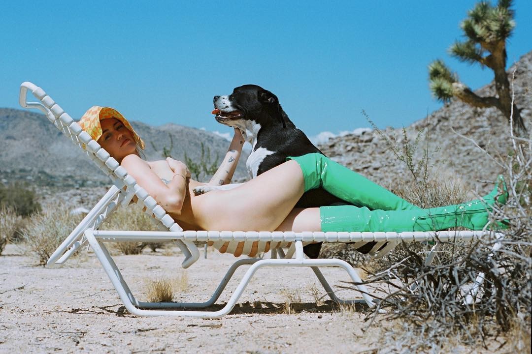 miley-cyrus-topless-2 miley cyrus topless 2
