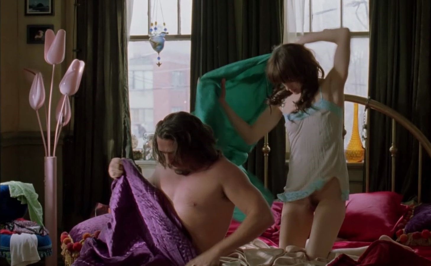 milla-jovovich-celebs-sex-scenes-17 milla jovovich celebs sex scenes 17