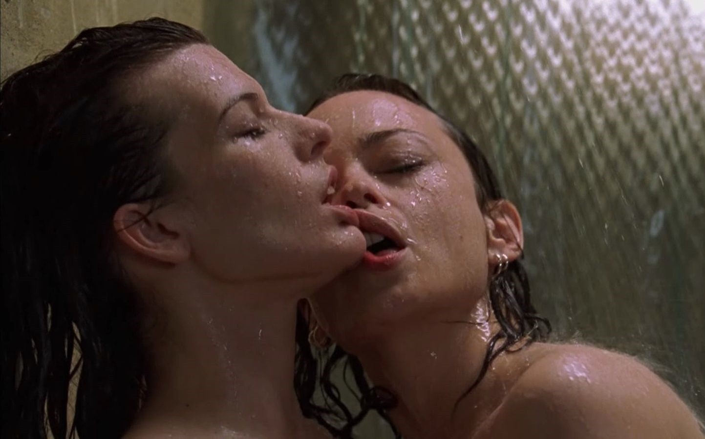 milla-jovovich-celebs-sex-scenes-18 milla jovovich celebs sex scenes 18