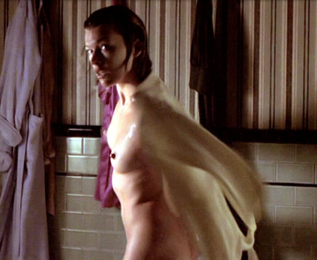 milla-jovovich-celebs-sex-scenes-41 milla jovovich celebs sex scenes 41