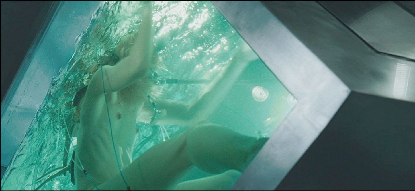 milla-jovovich-celebs-sex-scenes-49 milla jovovich celebs sex scenes 49