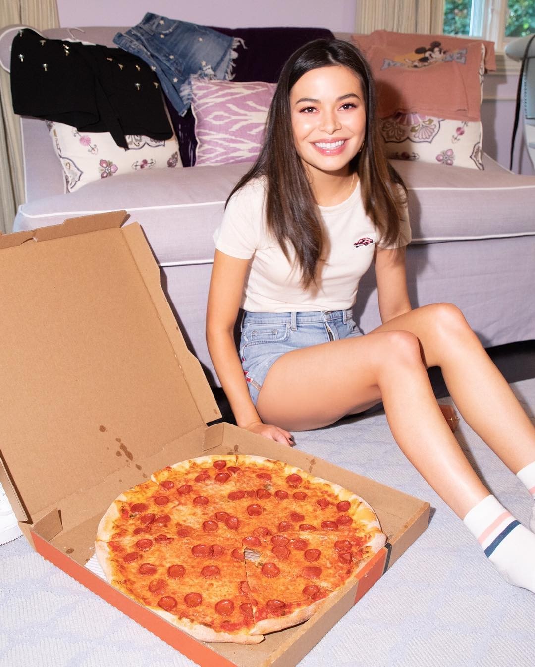 miranda-cosgrove-leggy-thefappening-cfd-6 miranda cosgrove leggy thefappening cfd 6