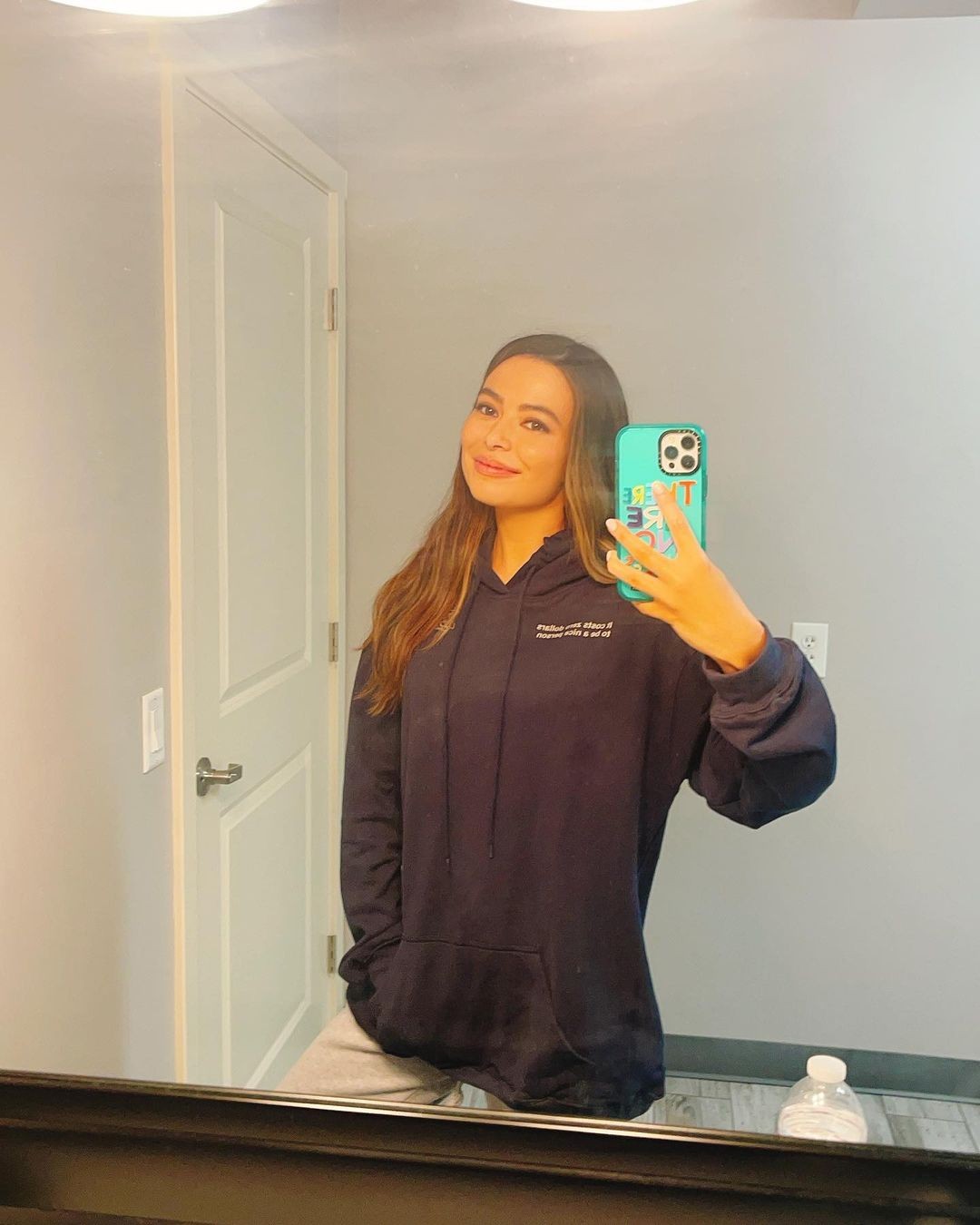 miranda-cosgrove-selfie-thefappening-cfd-11 miranda cosgrove selfie thefappening cfd 11