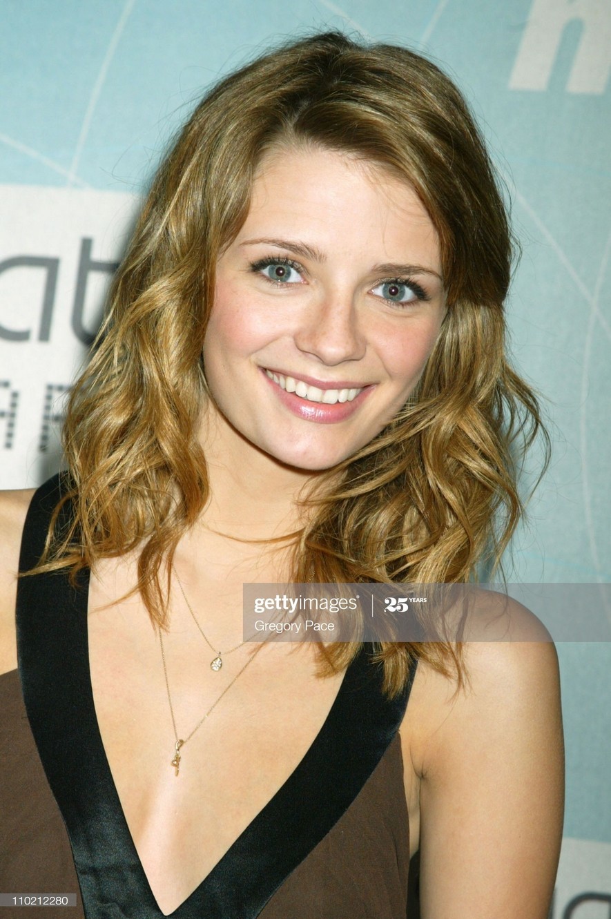 mischa-barton-cleavage-thefappening-pro-11 mischa barton cleavage thefappening pro 11