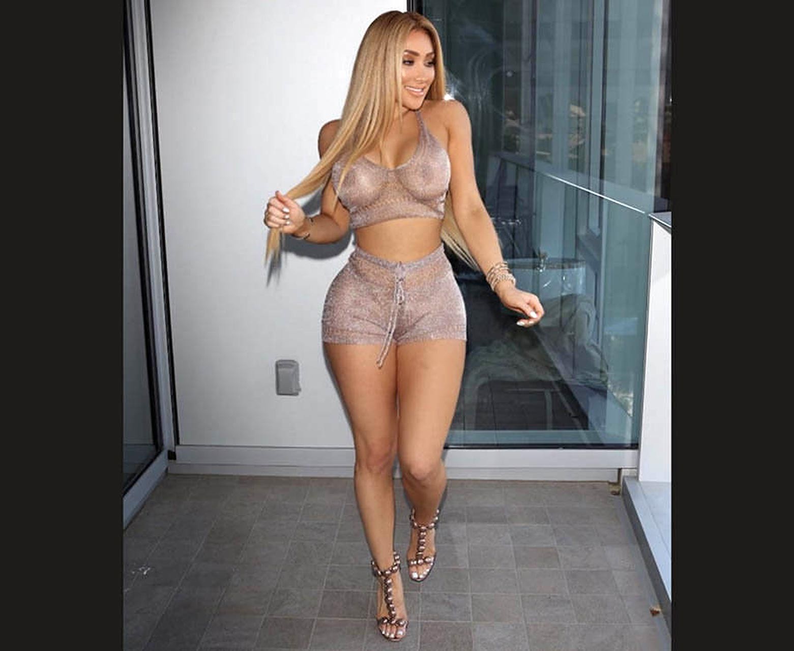 missnikkiibaby-aka-nikki-mudarris-nude-thefappening-cfd-1 MissNikkiiBaby aka Nikki Mudarris Naked