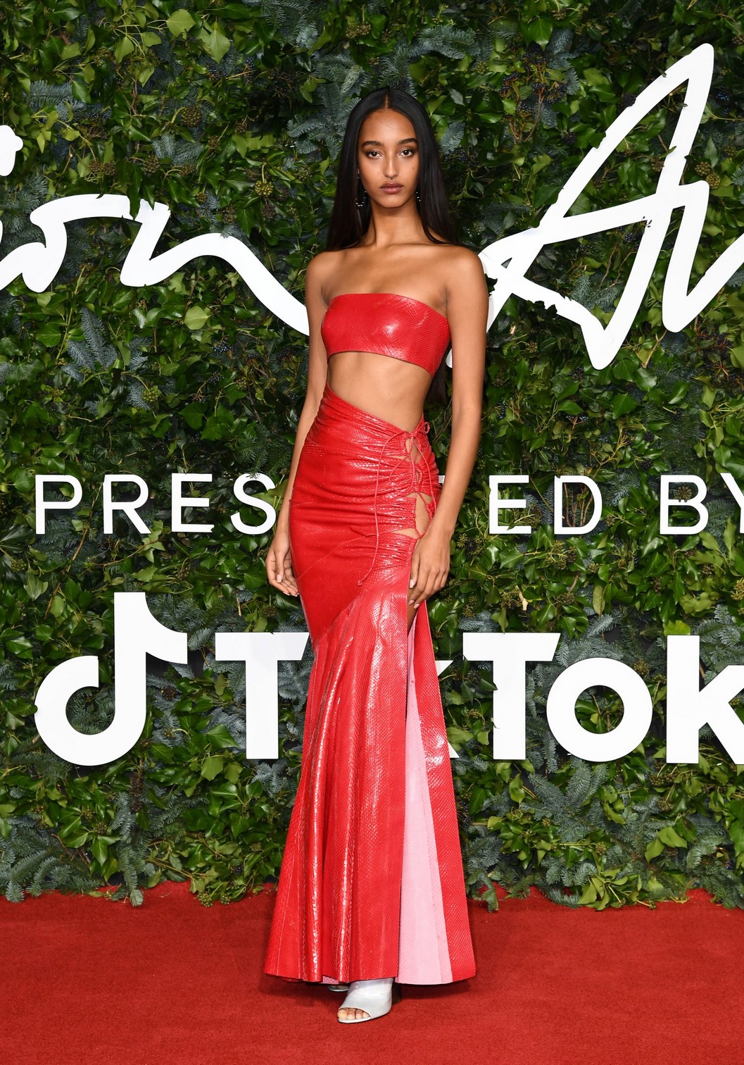 mona-tougaard-sexy-in-red-thefappening-cfd-3-1 Mona Tougaard Sexy At The Fashion Awards 2021