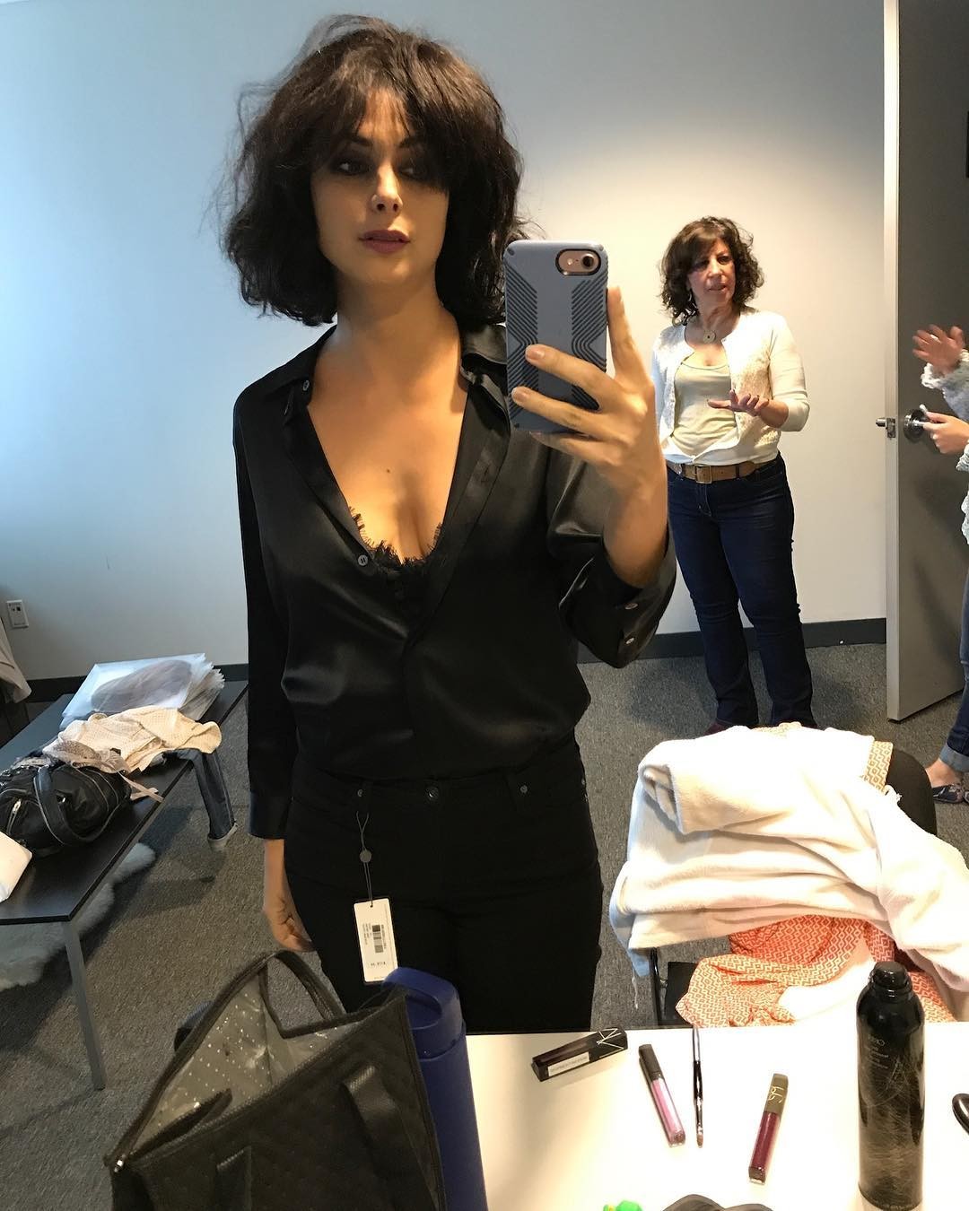 morena baccarin sexy 2019 12