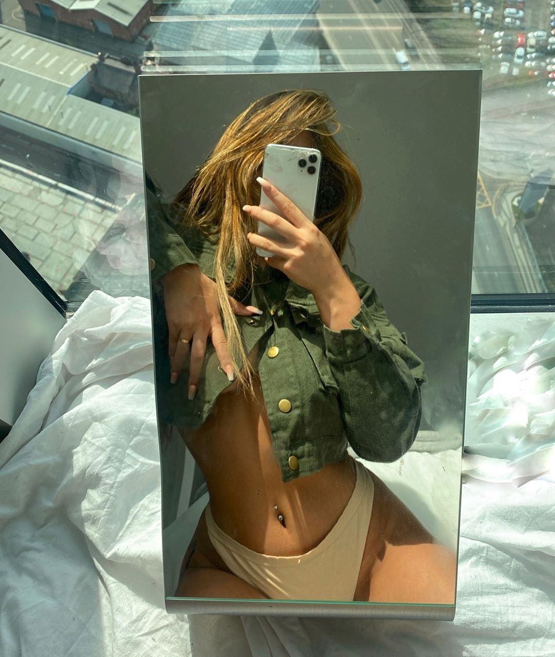mya-mills-sexy-thefappening-cfd-60 Mya Mills Selfie