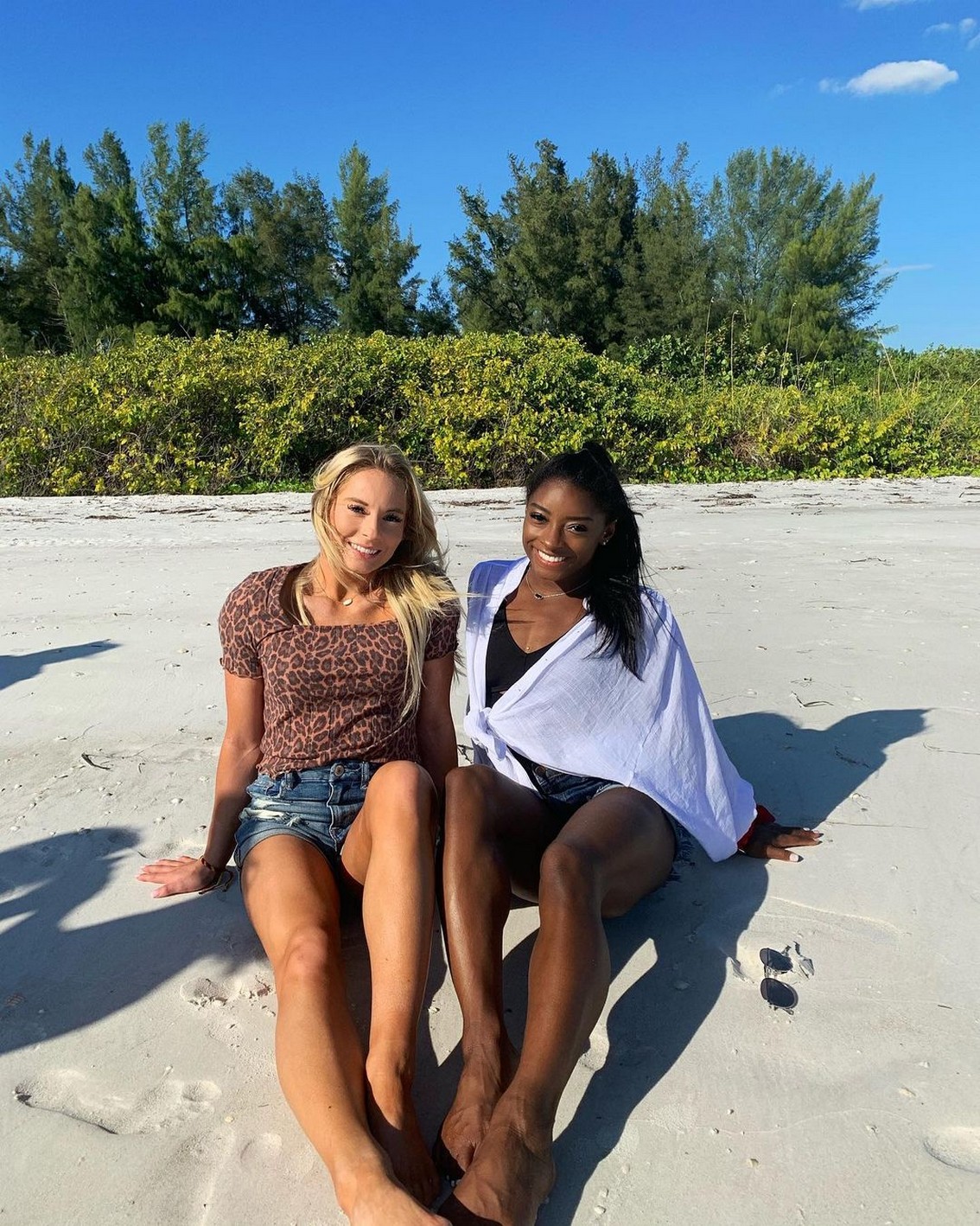 mykayla-skinner-barefoot-thefappening-cfd-2 MyKayla Skinner Feet With Her Girlfriend