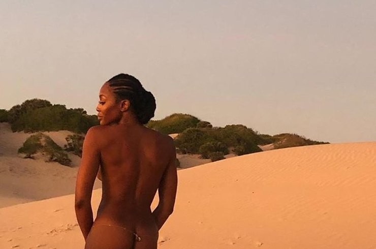 naomi-campbell-nude-backstage-2 naomi campbell nude backstage 2