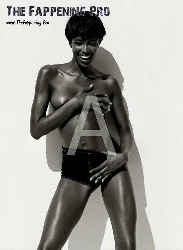 naomi-campbell-nude-thefappening-cfd-25 Naomi Campbell Fappening