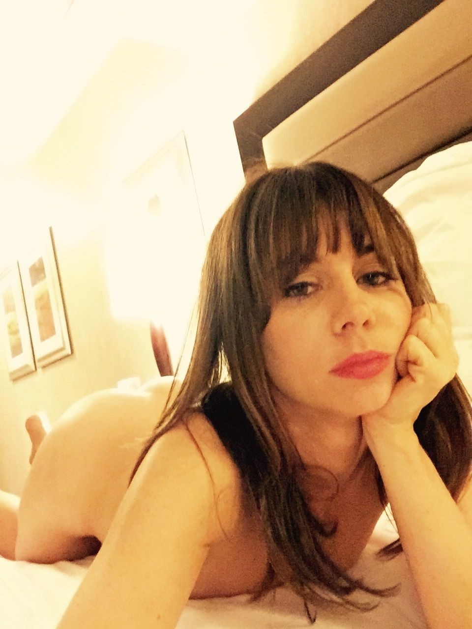 natasha-leggero-nude-thefappening-12 Natasha Leggero Naked