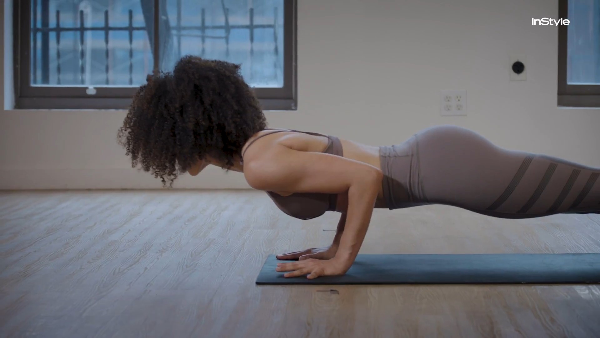 nathalie-emmanuel-sexy-thefappening-cfd-1 Nathalie Emmanuel Ass