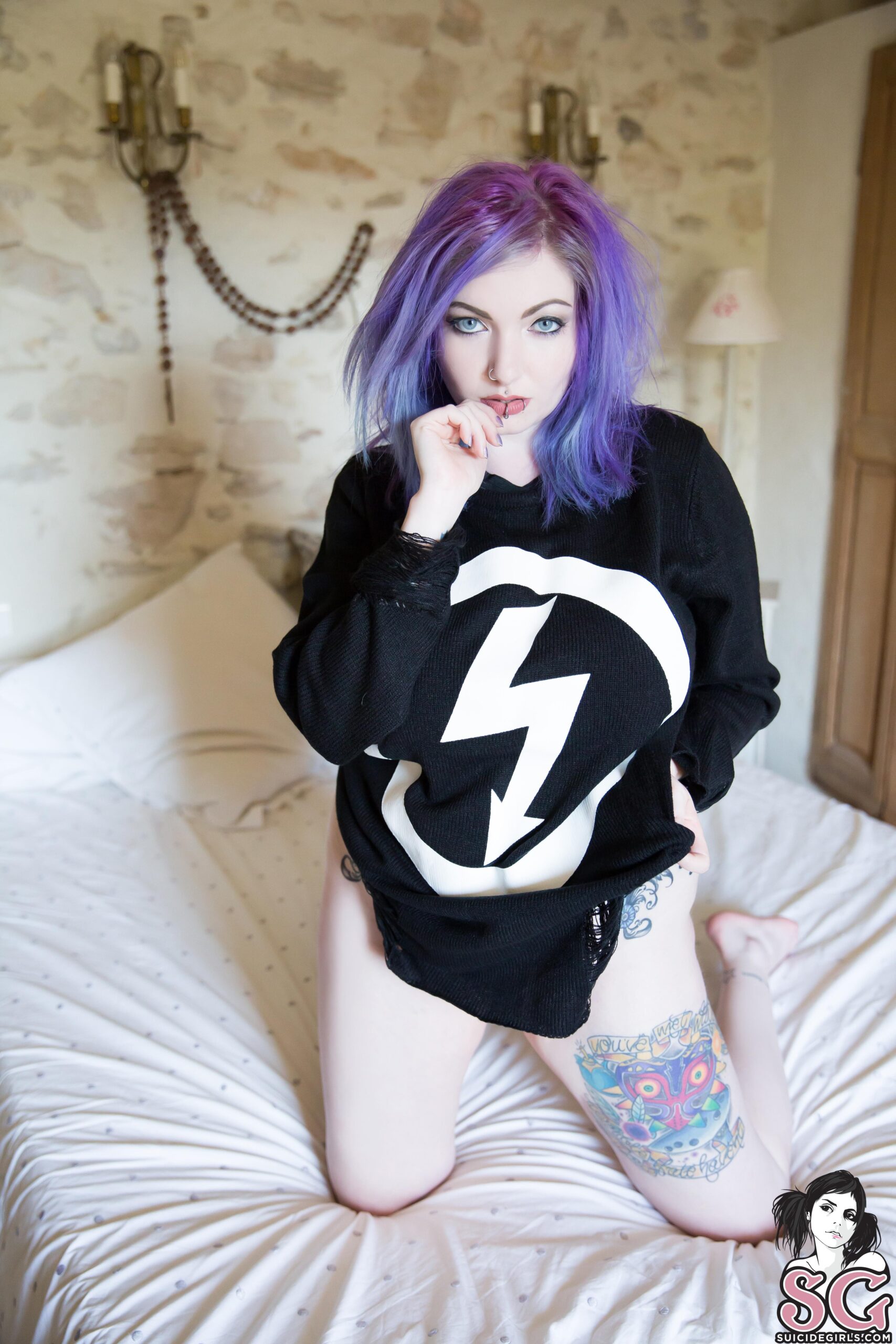 nayru-suicide-nude-9 nayru suicide nude 9 scaled