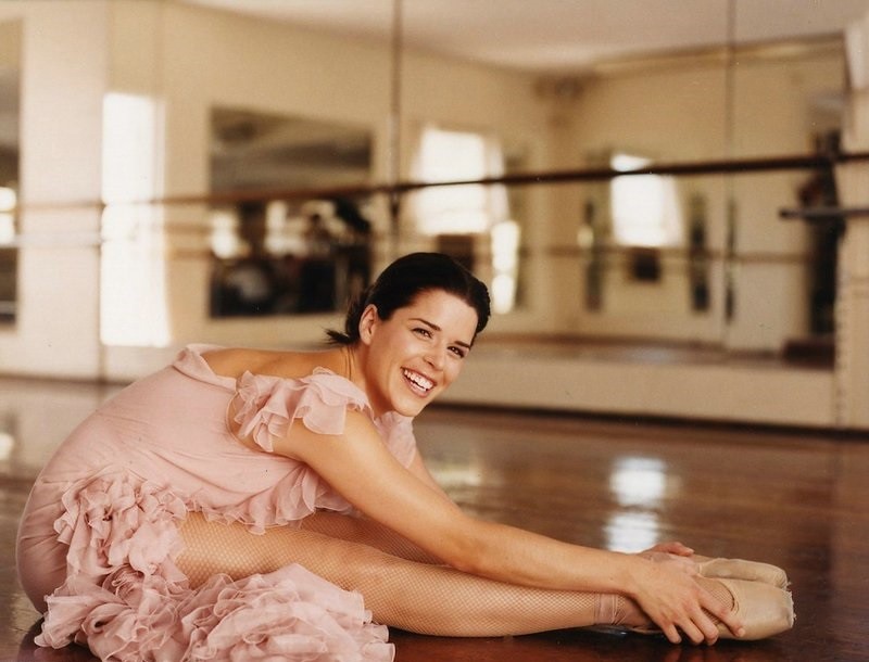 neve-campbell-nude-sexy-20 neve campbell nude sexy 20