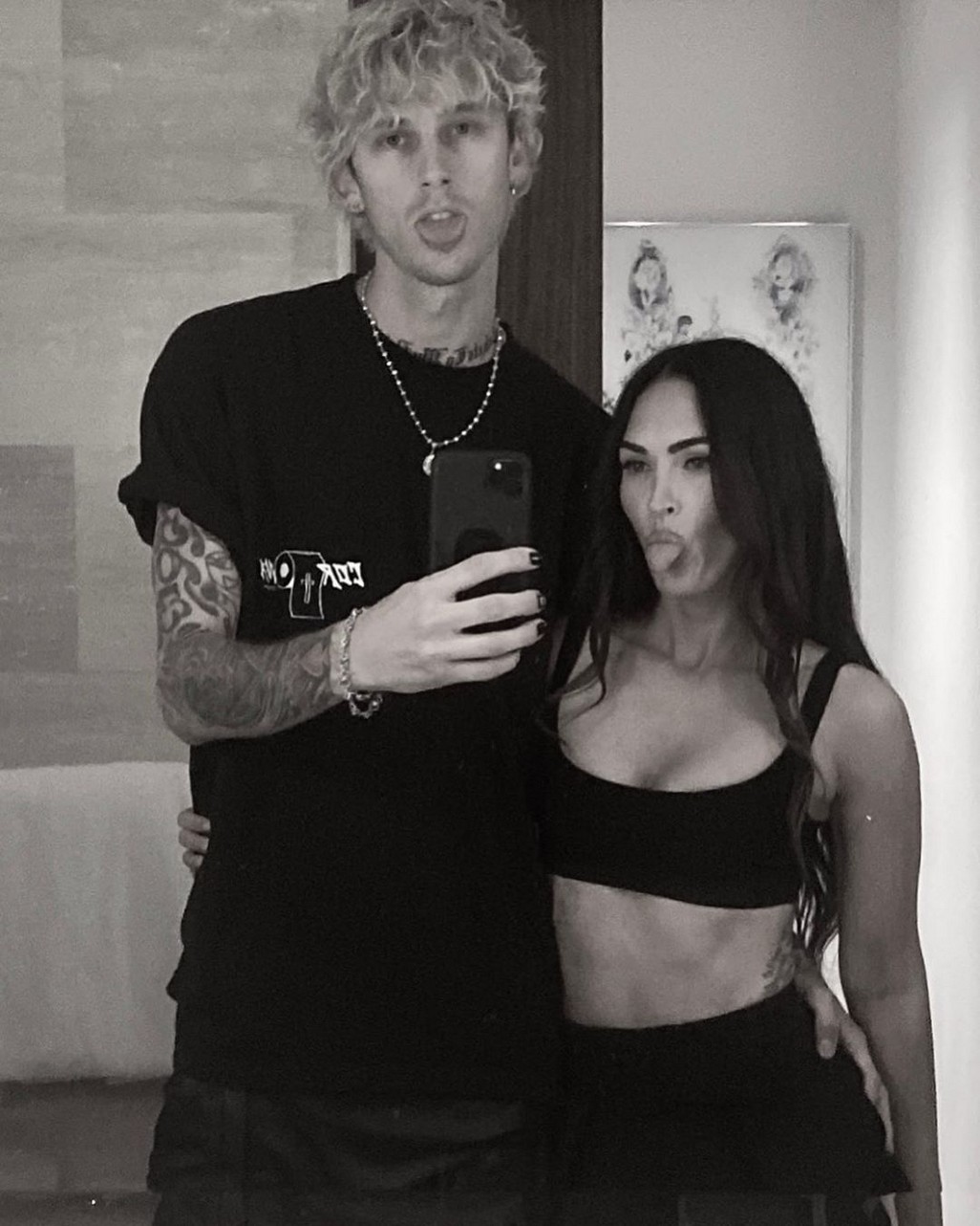 new-romantic-selfie-of-megan-fox-and-her-rapper-boyfriend-1 New Romantic Selfie Of Megan Fox And Her Rapper Boyfriend