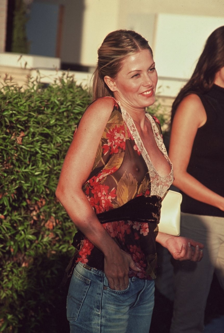 nicole-eggert-nude-thefappening-21 nicole eggert nude thefappening 21