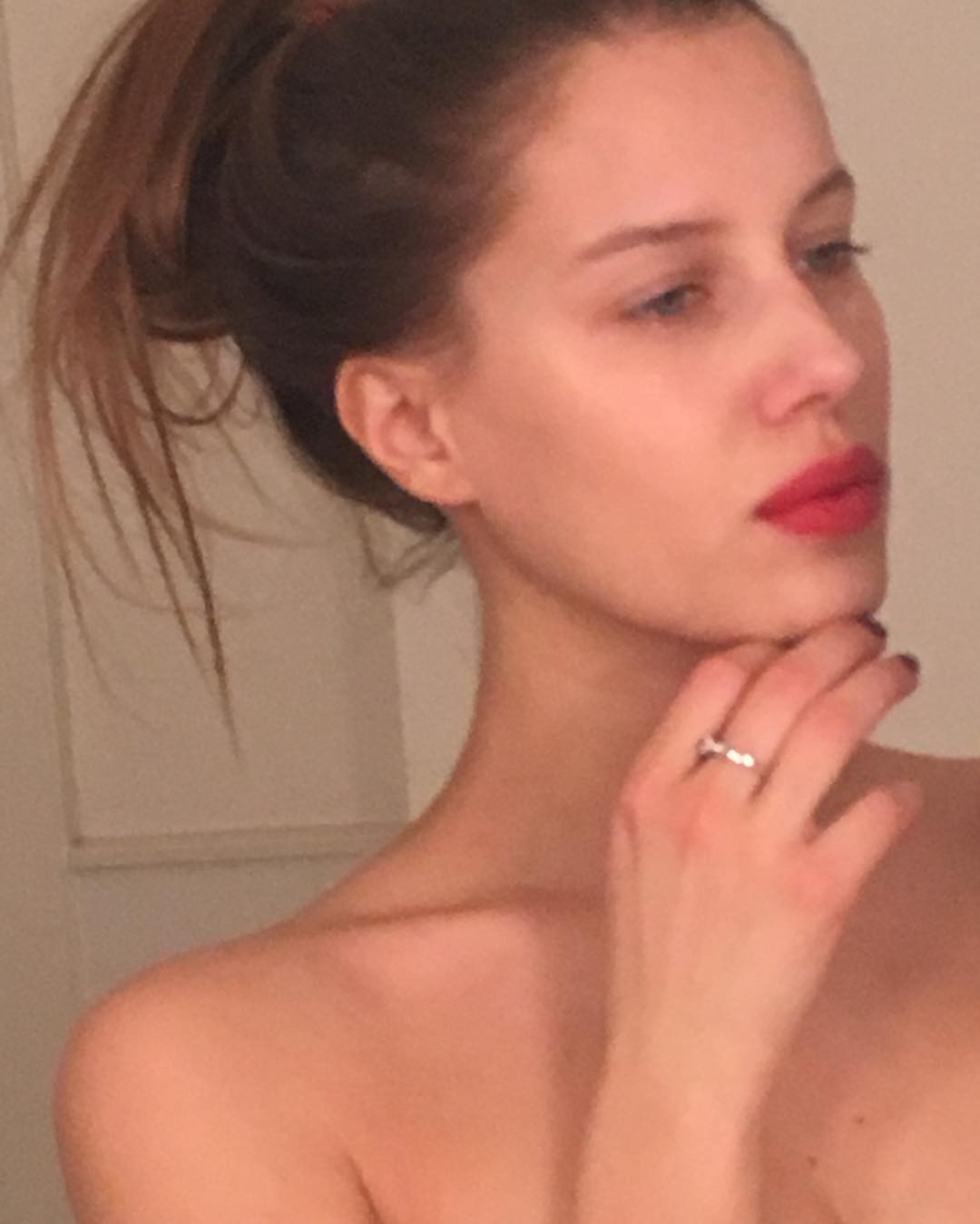 nicole-poturalski-nude-explicit-thefappening-cfd-1 Nicole Poturalski Leaked