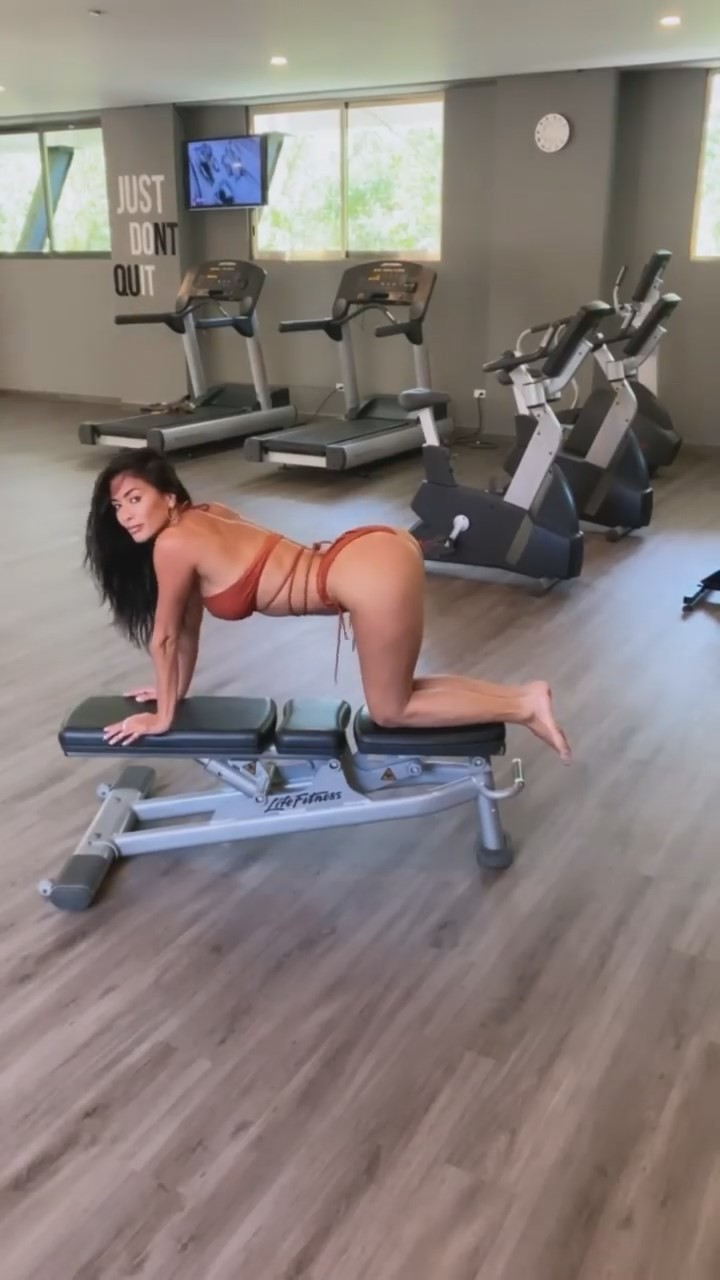 nicole-scherzinger-bikini-workout-thefappening-cfd-7 Nicole Scherzinger Fappening